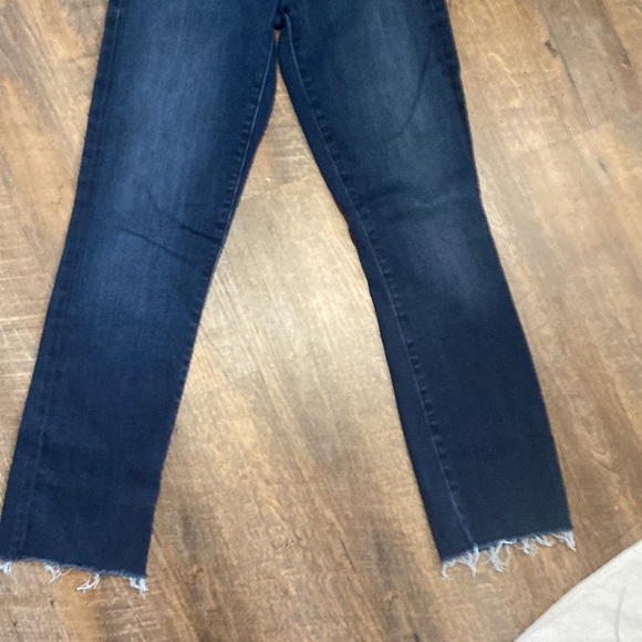 MOTHER THE RASCAL ANKLE SNIPPET IN A TRIP DOWN MEMORY LANE SUPER STRETCH DENIM - Picture 10 of 16